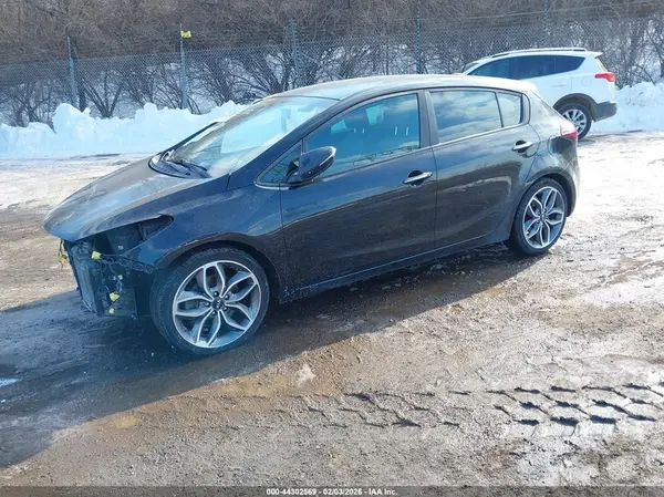 KNAFZ5A35G5631097 2016 KIA FORTE - Image 2