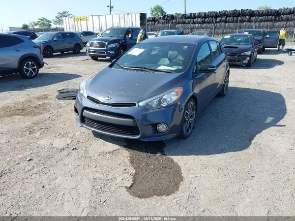 KNAFZ5A35G5631861 2016 KIA FORTE - Image 2