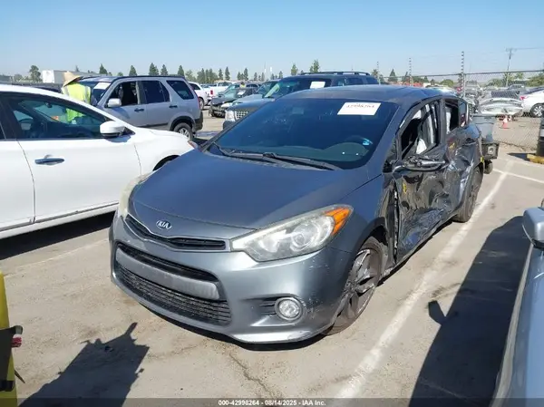 KNAFZ5A35G5633576 2016 KIA FORTE - Image 2