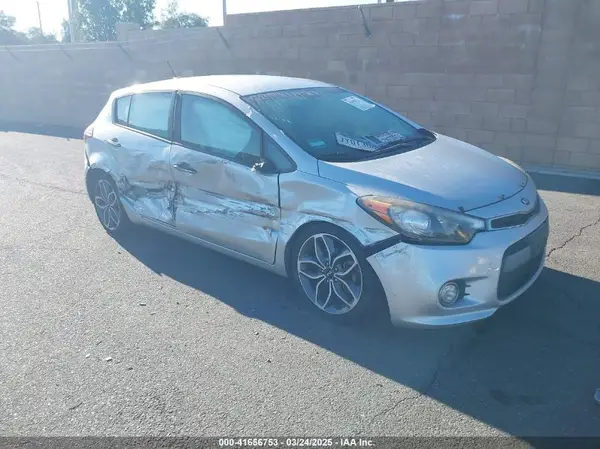 KNAFZ5A35G5635456 2016 KIA FORTE - Image 1