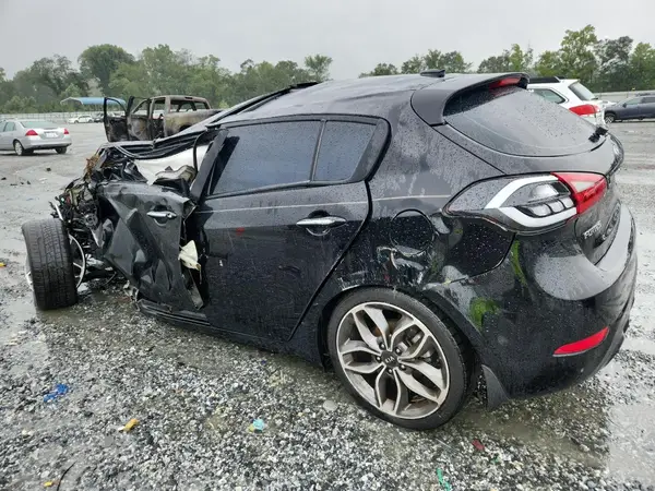 KNAFZ5A35G5636395 2016 KIA FORTE - Image 2