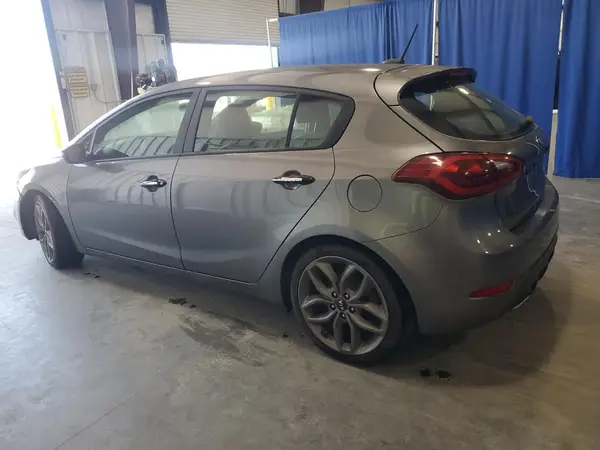 KNAFZ5A36G5632369 2016 KIA FORTE - Image 2