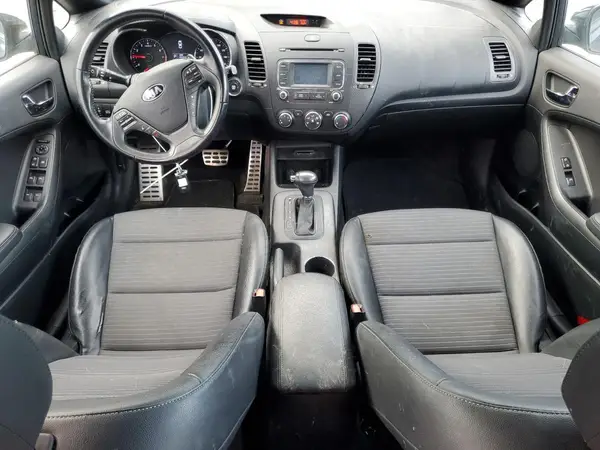 KNAFZ5A36G5634350 2016 KIA FORTE - Image 8