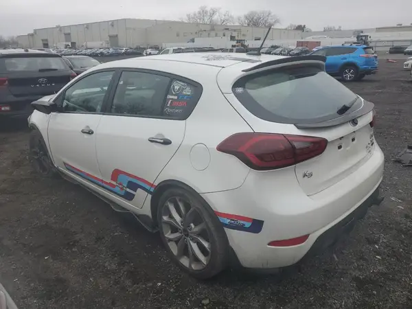 KNAFZ5A37G5561232 2016 KIA FORTE - Image 2