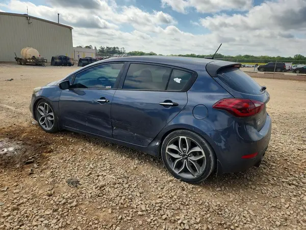KNAFZ5A37G5562056 2016 KIA FORTE - Image 2