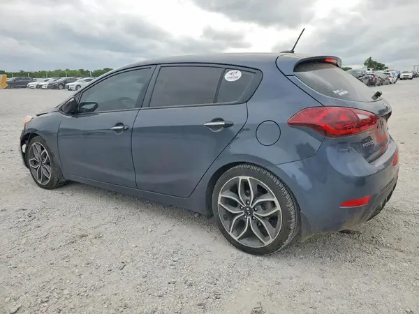 KNAFZ5A38G5511908 2016 KIA FORTE - Image 2