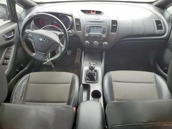 KNAFZ5A38G5511908 2016 KIA FORTE - Image 8