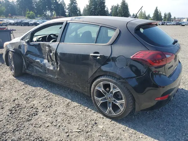 KNAFZ5A38G5588567 2016 KIA FORTE - Image 2