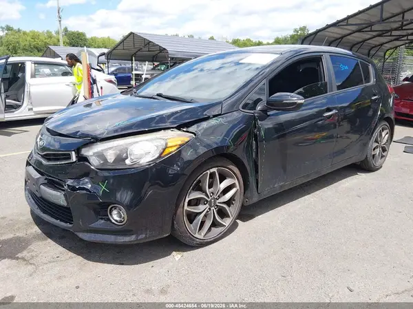 KNAFZ5A39G5494813 2016 KIA FORTE - Image 2
