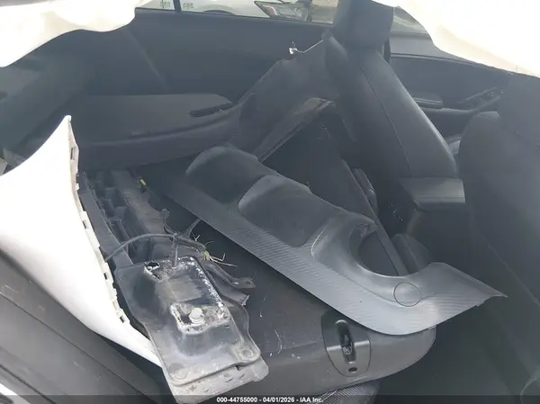 KNAFZ5A39G5591574 2016 KIA FORTE - Image 8