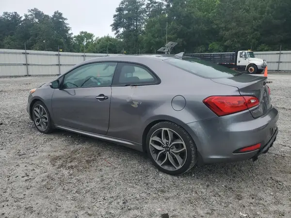 KNAFZ6A31G5624461 2016 KIA FORTE - Image 2