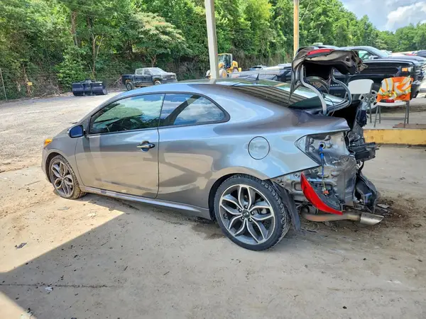 KNAFZ6A32G5638501 2016 KIA FORTE - Image 2