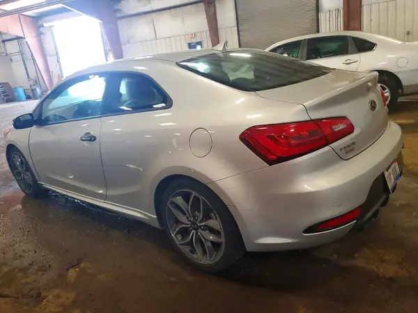 KNAFZ6A34G5641996 2016 KIA FORTE - Image 2