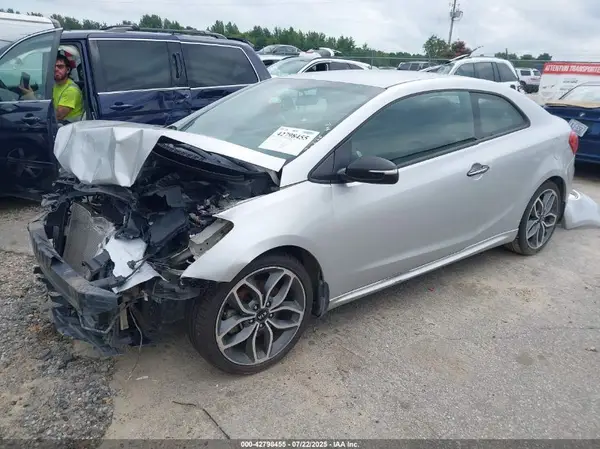 KNAFZ6A38G5638423 2016 KIA FORTE - Image 2