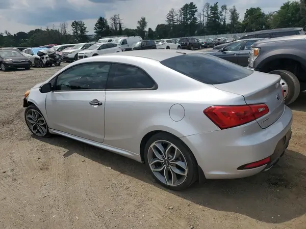 KNAFZ6A39G5600702 2016 KIA FORTE - Image 2