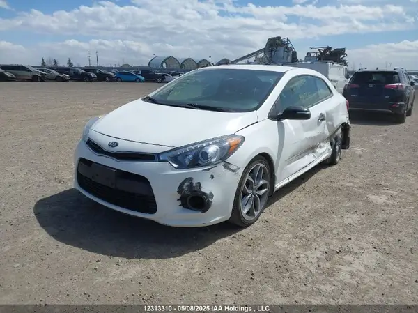 KNAFZ6A39G5625292 2016 KIA FORTE - Image 2