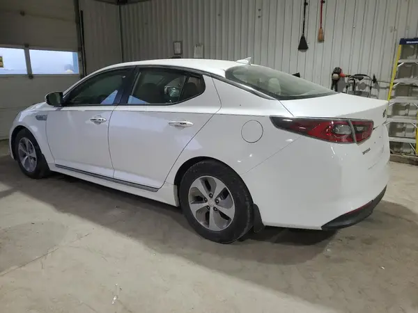 KNAGM4AD0G5092927 2016 KIA OPTIMA - Image 2