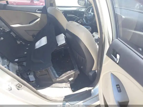 KNAGM4AD0G5095553 2016 KIA OPTIMA - Image 8