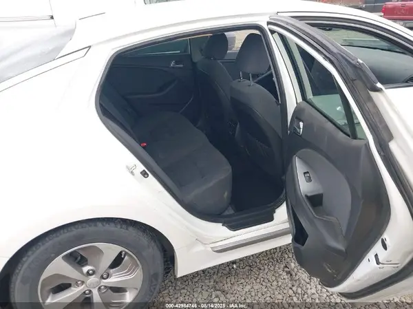 KNAGM4AD0G5096105 2016 KIA OPTIMA - Image 8