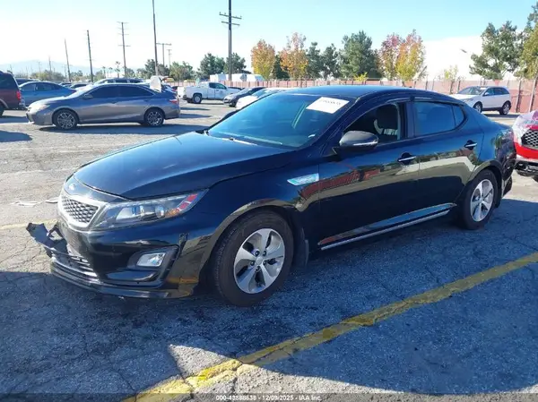 KNAGM4AD0G5096511 2016 KIA OPTIMA - Image 2