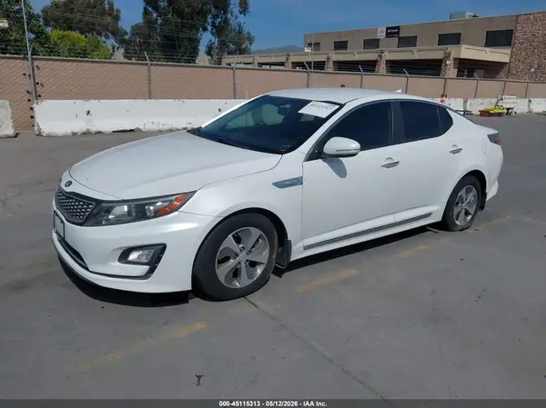 KNAGM4AD0G5099487 2016 KIA OPTIMA - Image 2
