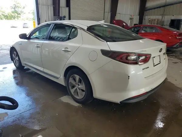 KNAGM4AD1G5092547 2016 KIA OPTIMA - Image 2