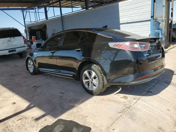 KNAGM4AD1G5095013 2016 KIA OPTIMA - Image 2