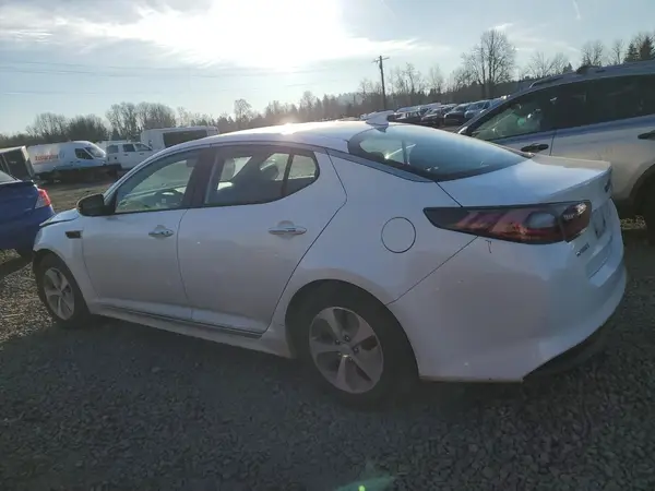 KNAGM4AD1G5096498 2016 KIA OPTIMA - Image 2
