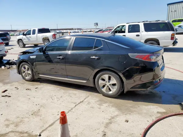 KNAGM4AD1G5096582 2016 KIA OPTIMA - Image 2