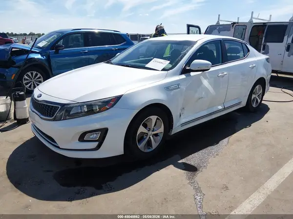 KNAGM4AD1G5096727 2016 KIA OPTIMA - Image 2