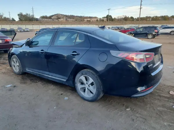 KNAGM4AD1G5099255 2016 KIA OPTIMA - Image 2