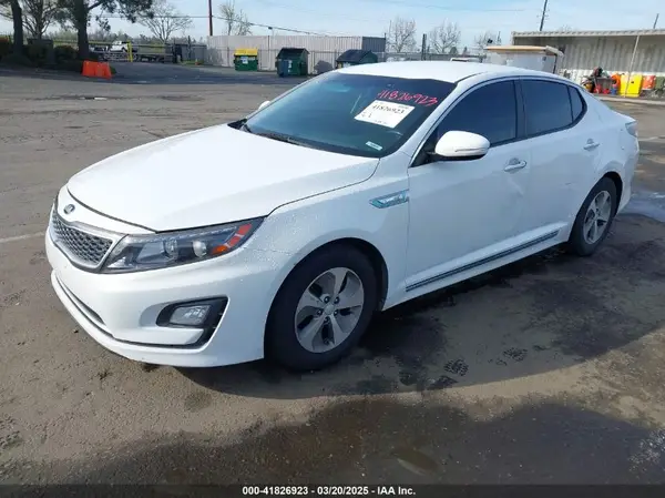 KNAGM4AD2G5094596 2016 KIA OPTIMA - Image 2