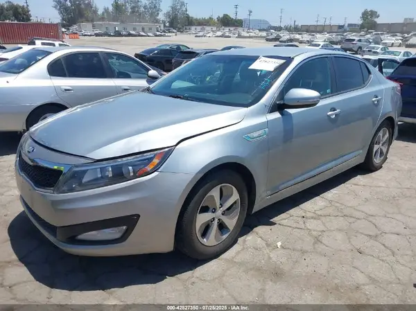KNAGM4AD2G5094999 2016 KIA OPTIMA - Image 2