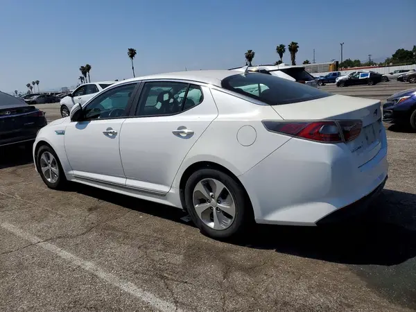 KNAGM4AD2G5096073 2016 KIA OPTIMA - Image 2
