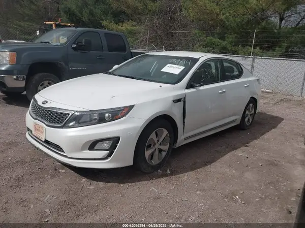 KNAGM4AD3G5092100 2016 KIA OPTIMA - Image 2