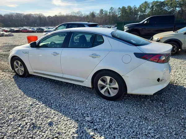 KNAGM4AD3G5094638 2016 KIA OPTIMA - Image 2