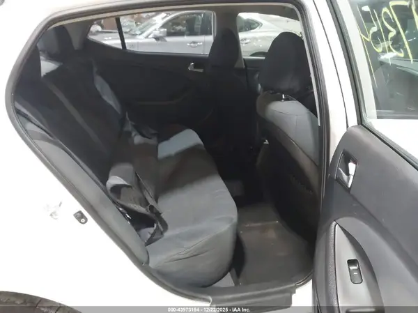 KNAGM4AD3G5094655 2016 KIA OPTIMA - Image 8