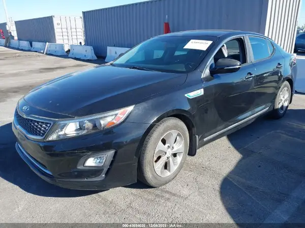 KNAGM4AD3G5095868 2016 KIA OPTIMA - Image 2