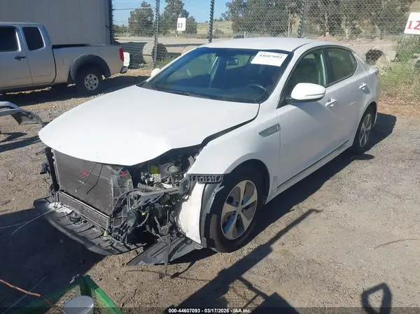 KNAGM4AD3G5099676 2016 KIA OPTIMA - Image 2