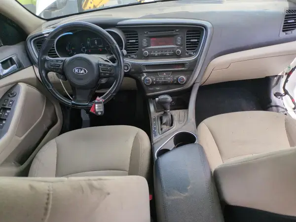 KNAGM4AD4G5092123 2016 KIA OPTIMA - Image 8
