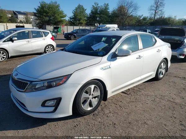 KNAGM4AD4G5092963 2016 KIA OPTIMA - Image 2