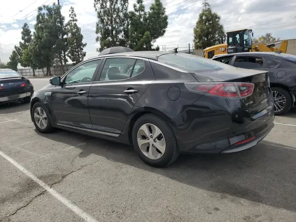 KNAGM4AD4G5095975 2016 KIA OPTIMA - Image 2