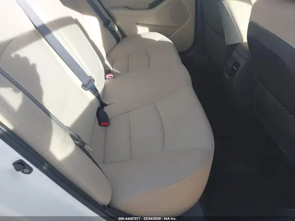 KNAGM4AD5G5092082 2016 KIA OPTIMA - Image 8
