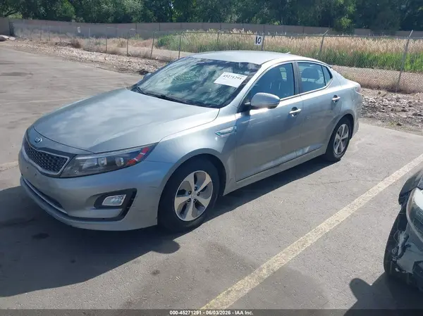 KNAGM4AD5G5092485 2016 KIA OPTIMA - Image 2