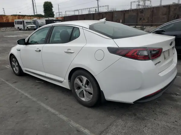 KNAGM4AD5G5095855 2016 KIA OPTIMA - Image 2