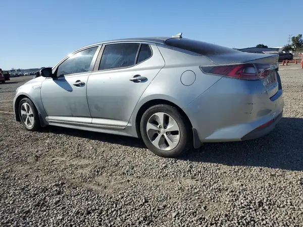 KNAGM4AD5G5096925 2016 KIA OPTIMA - Image 2