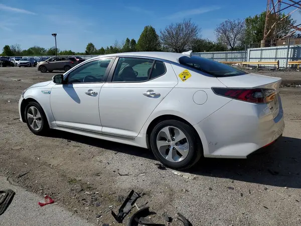 KNAGM4AD6G5092561 2016 KIA OPTIMA - Image 2