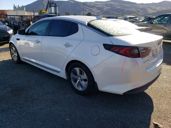 KNAGM4AD6G5093662 2016 KIA OPTIMA - Image 2