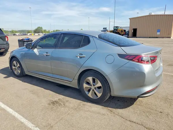 KNAGM4AD6G5094617 2016 KIA OPTIMA - Image 2