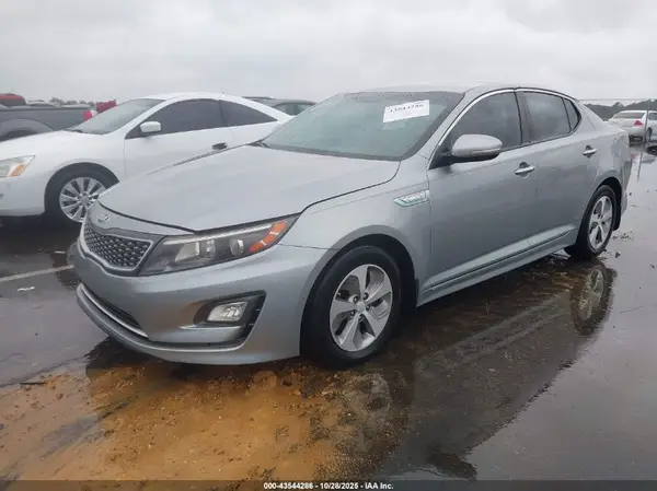 KNAGM4AD6G5095413 2016 KIA OPTIMA - Image 2